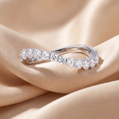 0.85 CT Round Wave Band