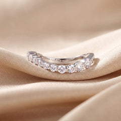 0.85 CT Round Wave Band