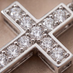 1.09 CT Round Diamond Cross Chain Pendant