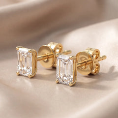 1 CT Emerald Diamond Stud Earrings