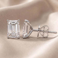 2 CT Emerald Diamond Stud Earrings