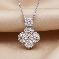 0.80 CT Round Diamond Clover Pendant