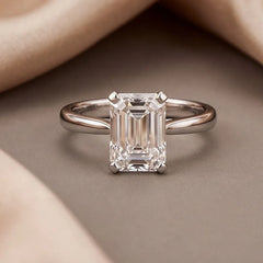 2.5 CT Emerald Solitaire Ring