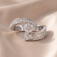 1.46 CT Round & Baguette Diamond Bypass Ring