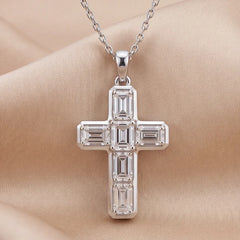 1.80 CT Emerald Diamond Cross Chain Pendant