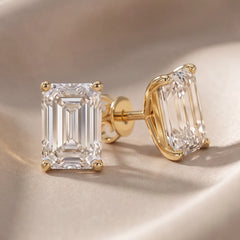 2 CT Emerald Diamond Stud Earrings