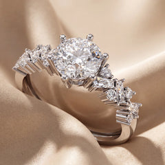 1.41 CT Round & Baguette Diamond Ring