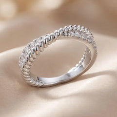 0.46 CT Round Diamond Twisted Rope Criss-Cross Ring