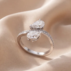 1.59 CT Round & Pear Diamond Bypass Toi et Moi Ring
