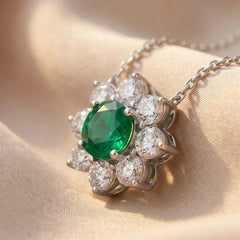 1.55 CT Round-Cut Emerald Pendant