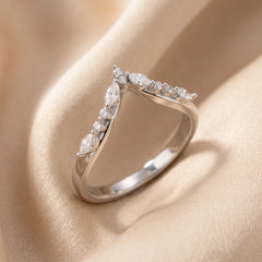 0.18 CT Marquise & Round Diamond Chevron Ring