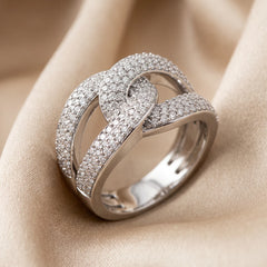 1.03 CT Diamond Pavé Interlocking Link Ring
