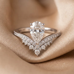 1.94 CT Pear Diamond Chevron Ring
