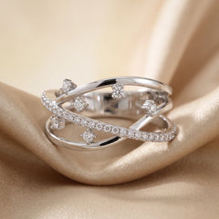 0.29 CT Round Diamond Criss-Cross Ring