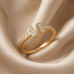 0.17 CT Round Diamond Open T-Bar Wrap Ring