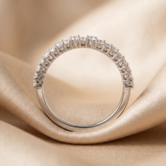 0.70 CT Round Diamond Staggered Band Ring