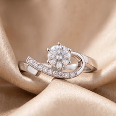 0.78 CT Diamond Solitaire Swirl Bypass Ring