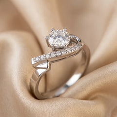 0.78 CT Diamond Solitaire Swirl Bypass Ring