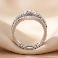 0.70 CT Heart & Round Diamond V Shaped Band Ring