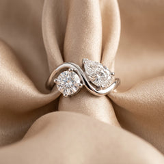2.50 CT Pear & Round Diamond Toi et Moi Ring