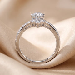 0.79 CT Asscher-cut & Round Diamond V Shaped Ring