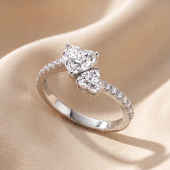 1.62 CT Heart & Round Diamond Toe et Moi Ring