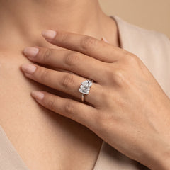 2.63 CT Emerald & Pear Toi et Moi Ring