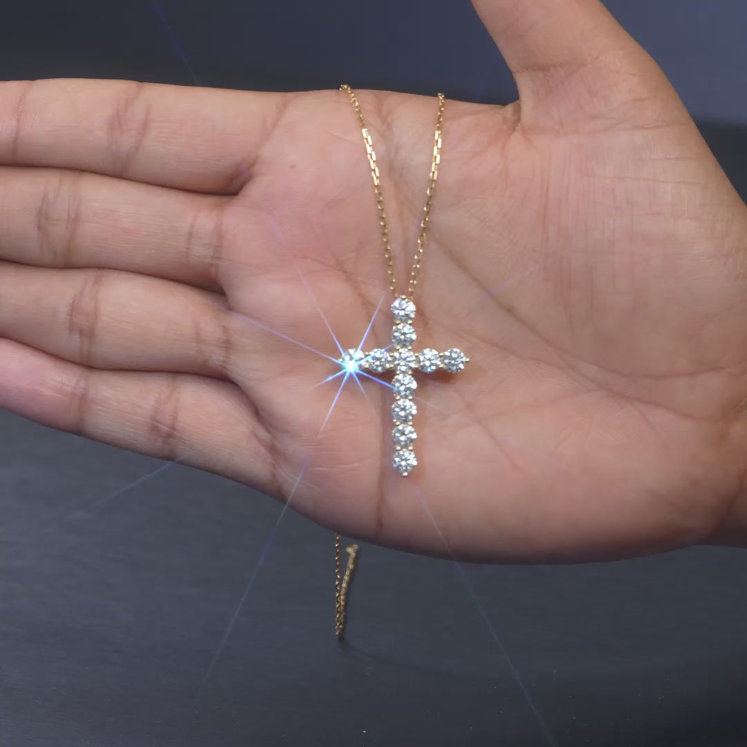 2.75 CT Diamond Cross Pendant